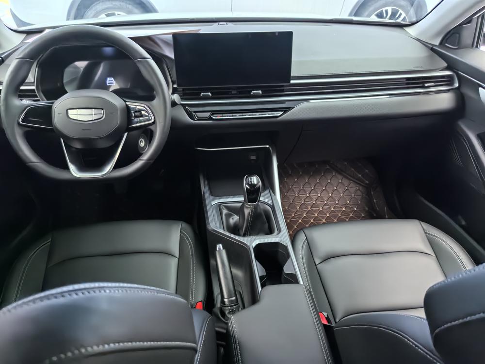 GEELY Emgrand 2024 صورة سيارة #7