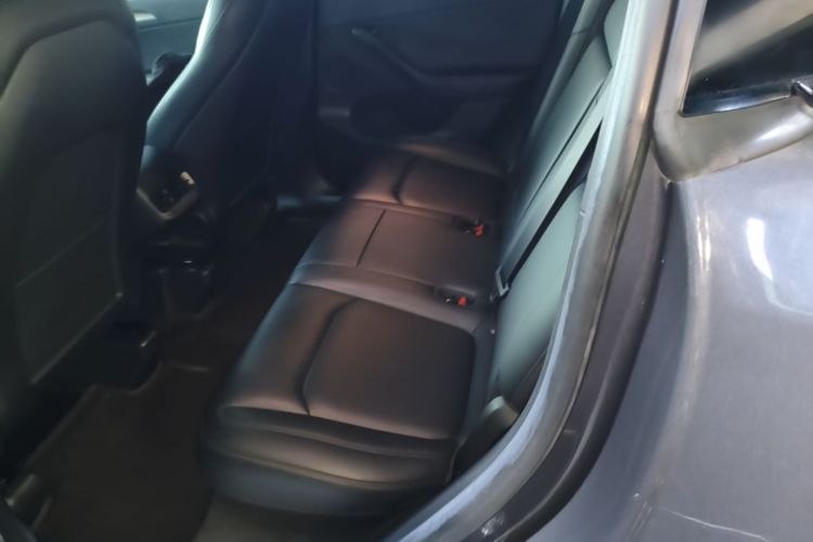 Tesla Model Y 2022 #17 Tesla Model Y 2022 car image #17