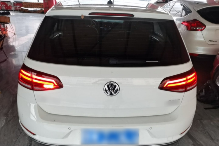 Volkswagen Golf 2019 #4 Volkswagen Golf 2019 car image #4