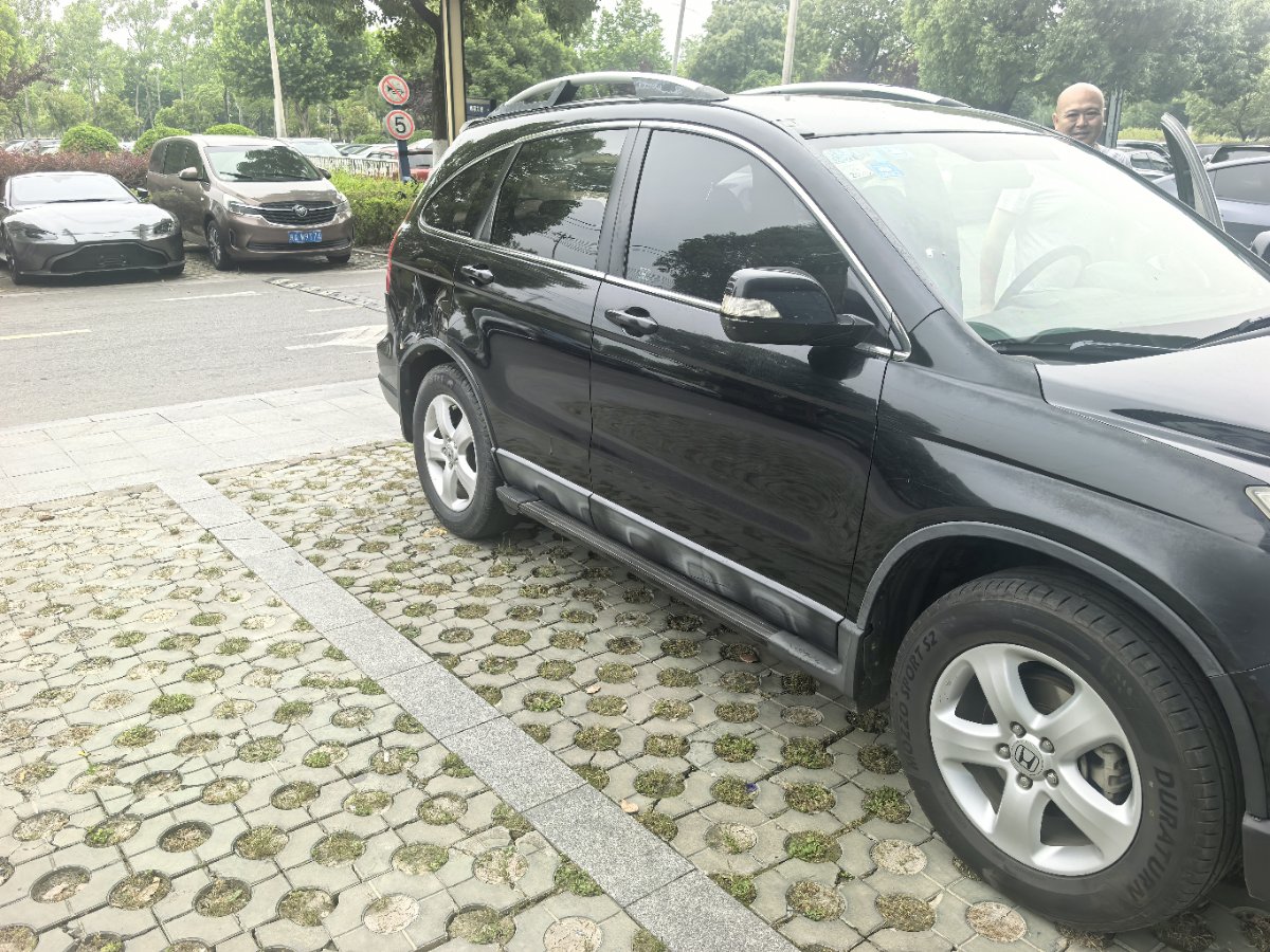 Honda CR-V 2011 #2 Honda CR-V 2011 car image #2
