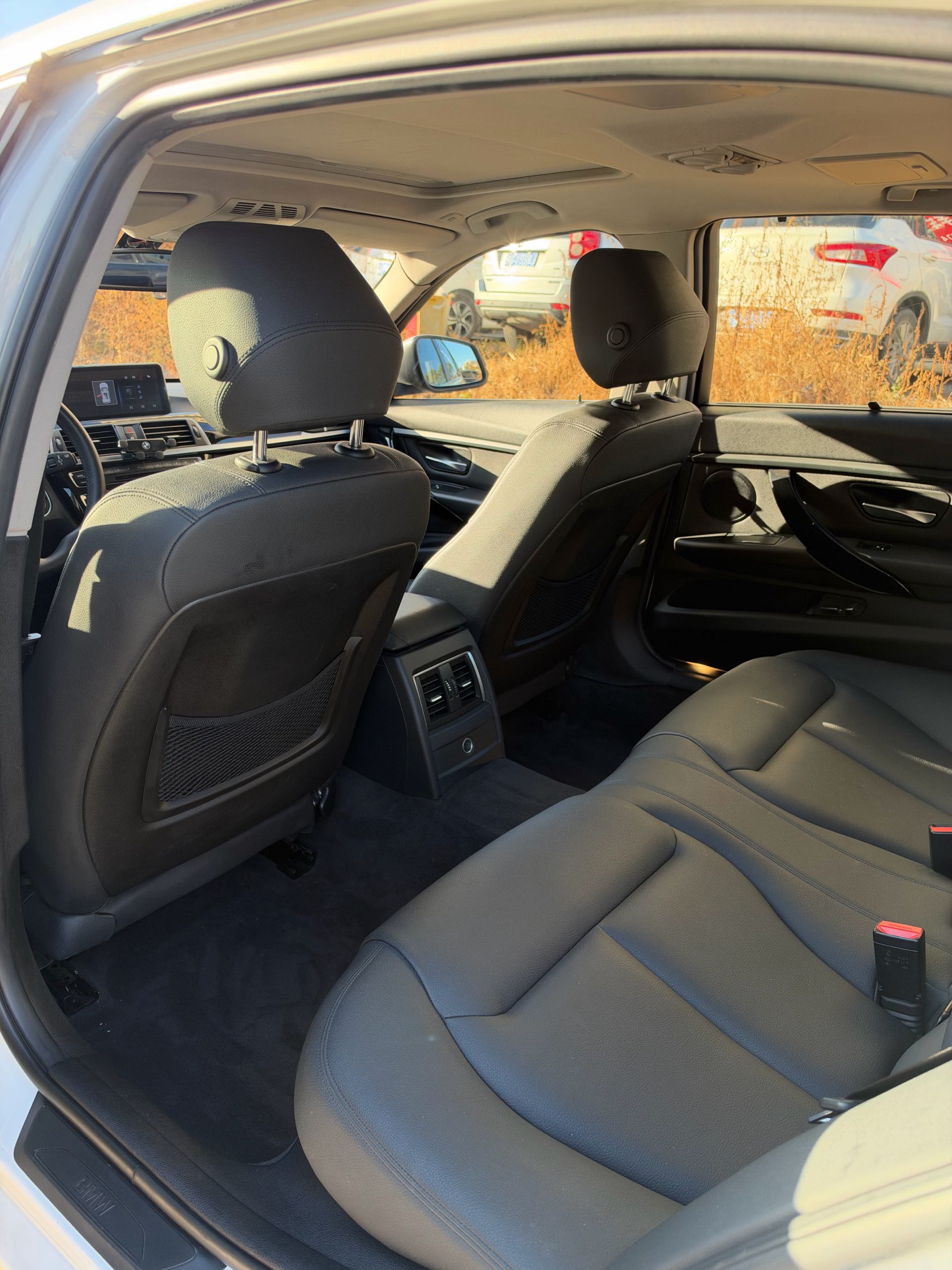 BMW 3 Series 2016 #5 BMW 3 Series 2016 car image #5