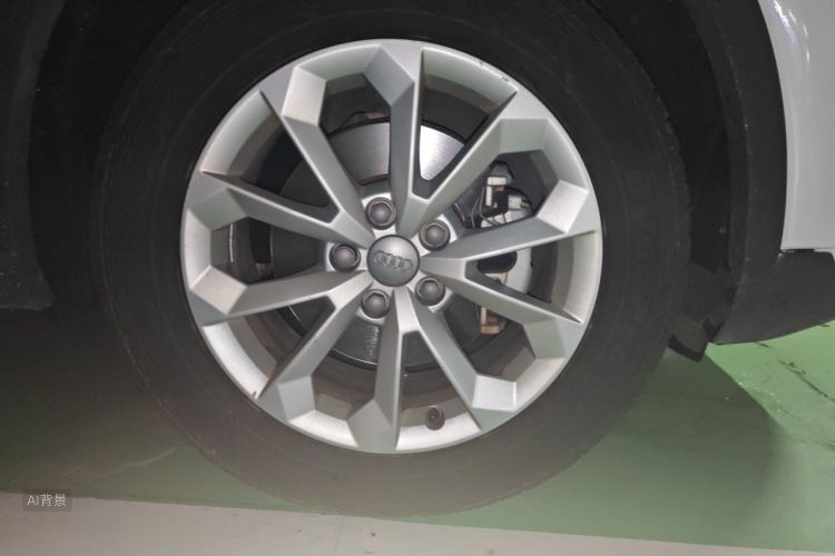 Audi Q3 2018 #9 Audi Q3 2018 car image #9