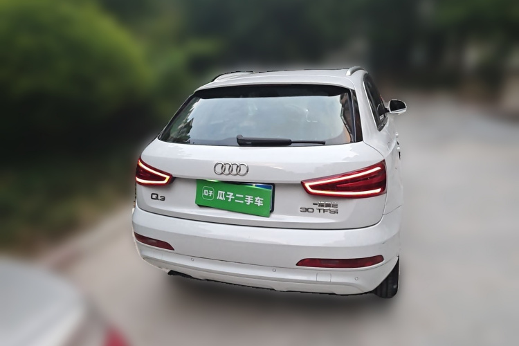 Audi Q3 2014 car image #6