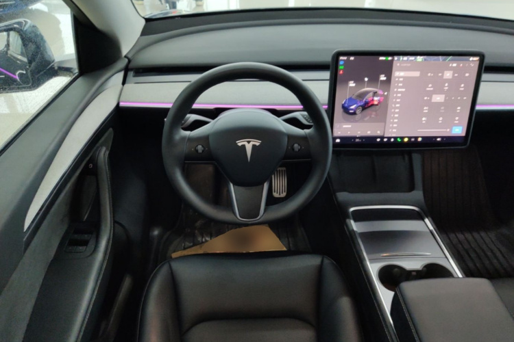 Tesla Model Y 2024 #11 Tesla Model Y 2024 car image #11