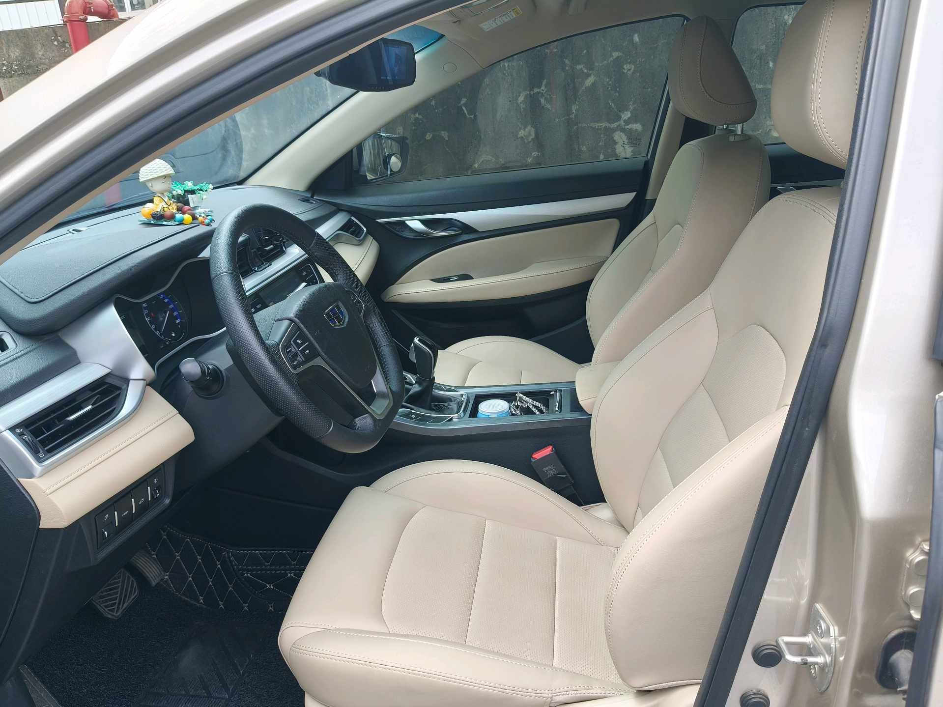 GEELY Emgrand 2019 صورة سيارة #8