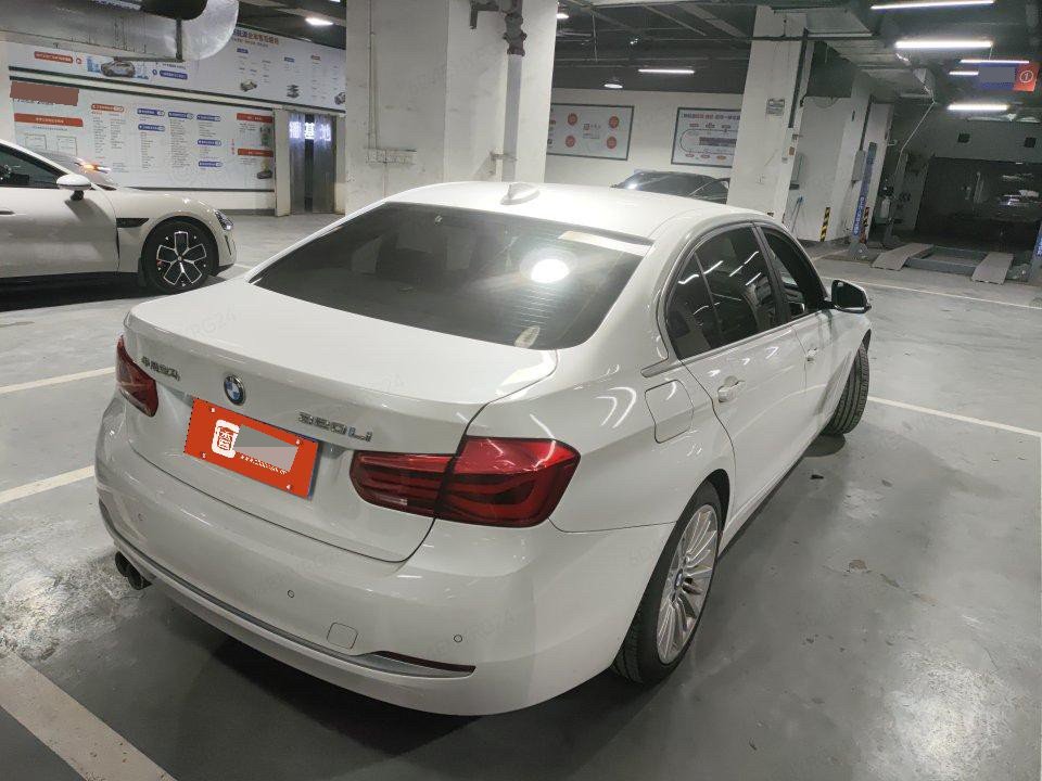 BMW 3 Series 2018 #4 BMW 3 Series 2018 car image #4