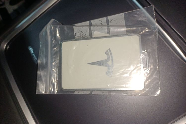 Tesla Model 3 2023 car image #14