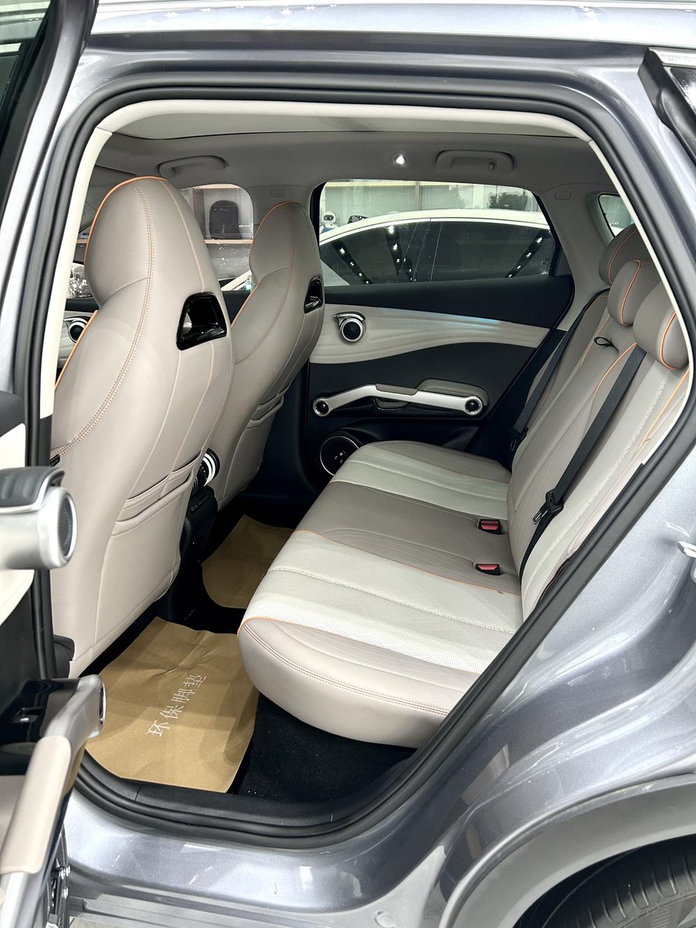 BYD Yuan Plus 2024 immagine di auto #11