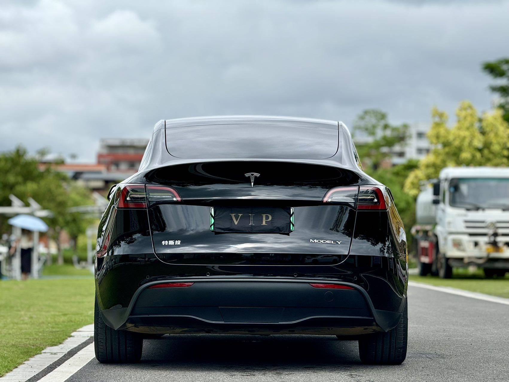 Tesla Model Y 2023 #10 Tesla Model Y 2023 immagine di auto #10