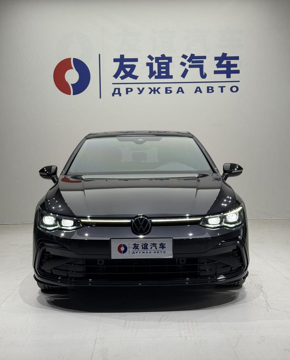 Volkswagen Golf 2022 car image #2