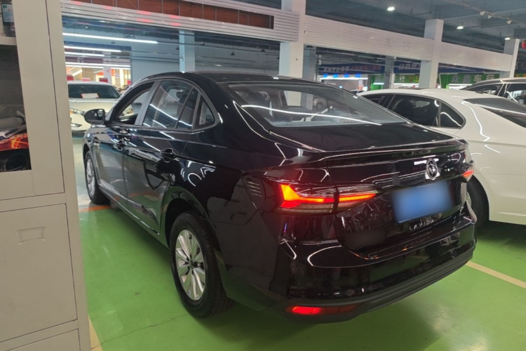Volkswagen Lavida 2026 car image #5