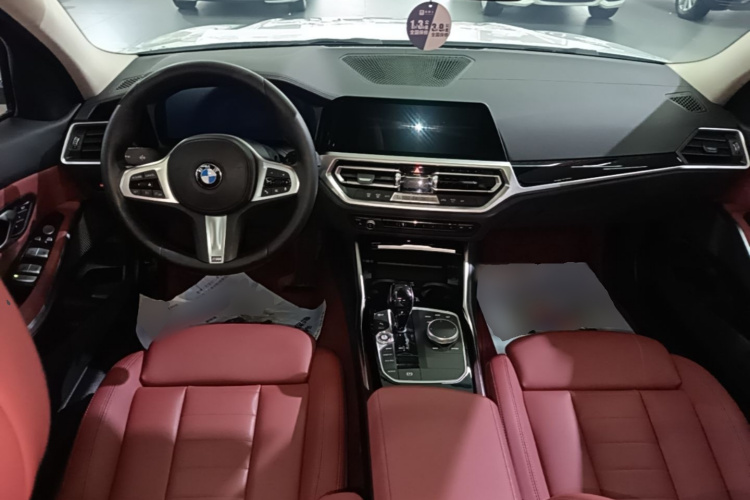 BMW 3 Series 2021 #10 BMW 3 Series 2021 immagine di auto #10