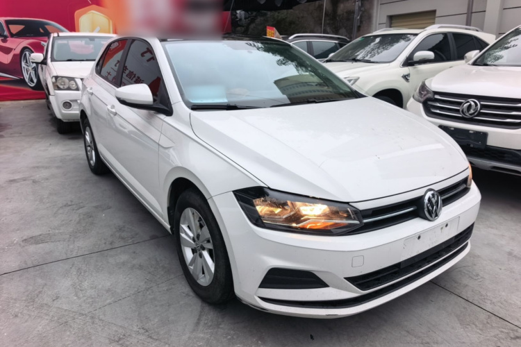 Volkswagen Polo 2021 car image #6