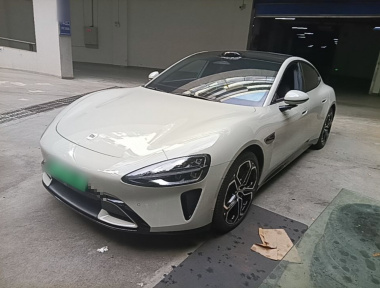 MI SU7 2025 imagem de carro 