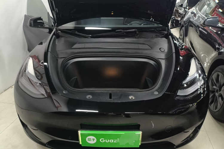 Tesla Model Y 2023 #20 Tesla Model Y 2023 car image #20