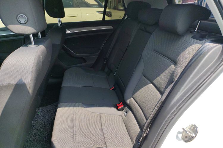 Volkswagen Golf 2017 imagem de carro #13