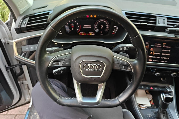 Audi Q3 2021 #12 Audi Q3 2021 car image #12