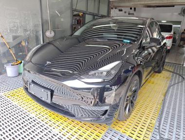 Tesla Model Y 2021 car image 