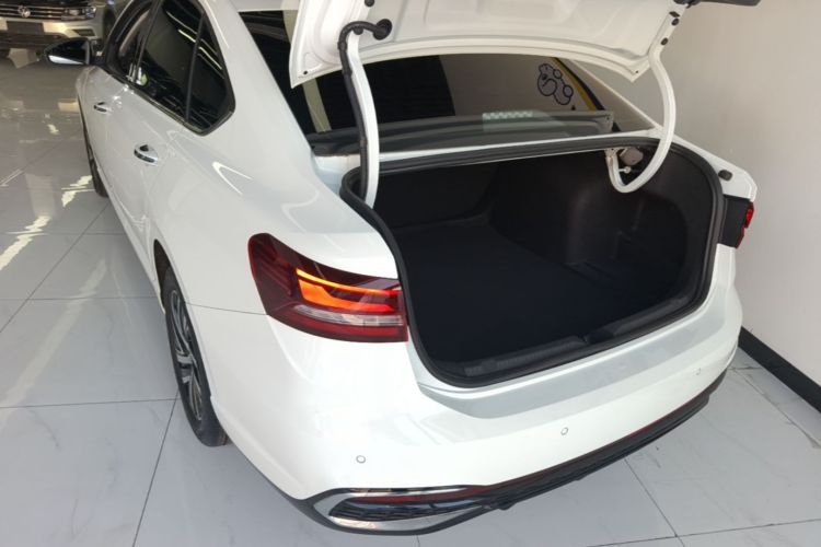 Volkswagen Lavida 2024 car image #5