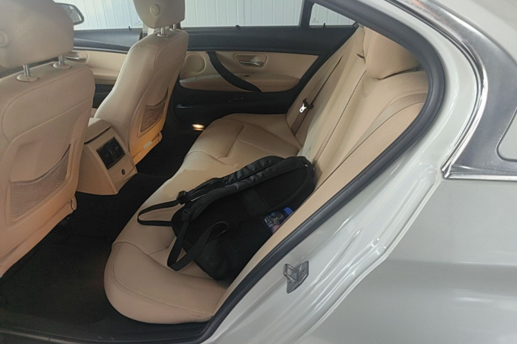 BMW 3 Series 2017 image de voiture #17