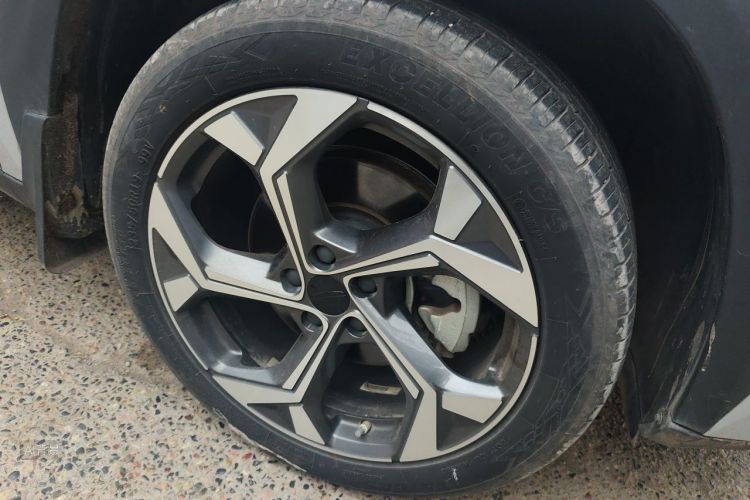 GEELY Boyue L 2024 #9 GEELY Boyue L 2024 изображение автомобиля #9