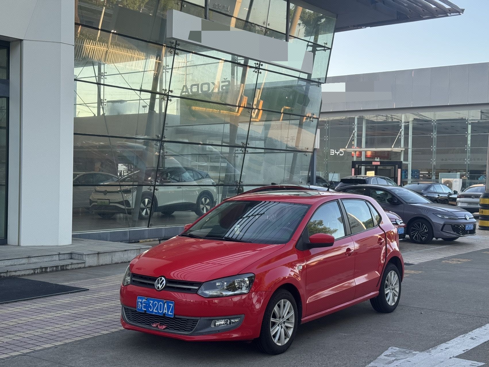 Volkswagen Polo 2014 car image 