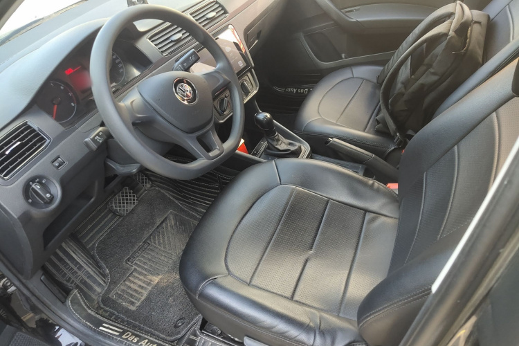 Volkswagen Santana 2021 صورة سيارة #15