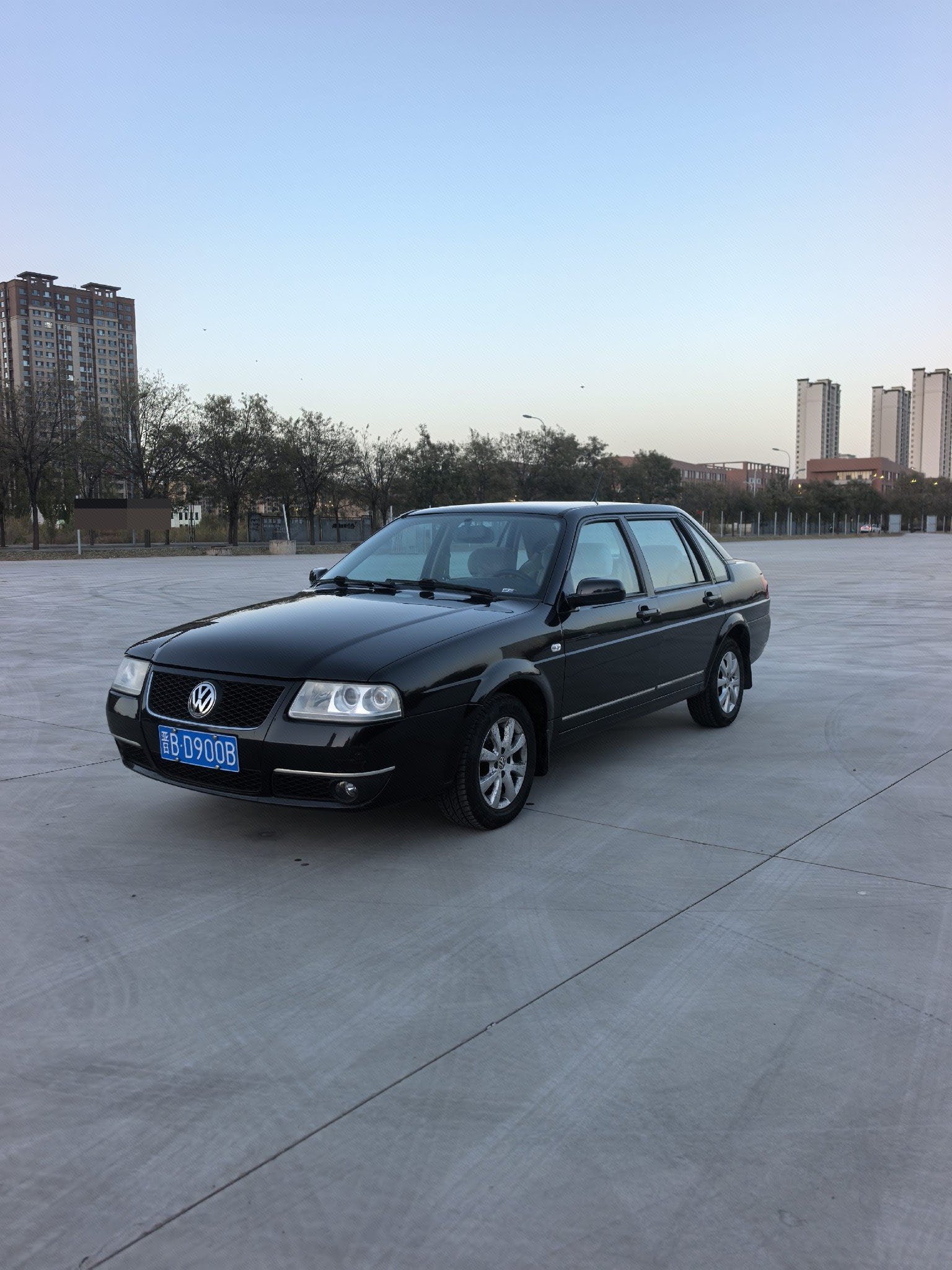 2011 immagine di auto 