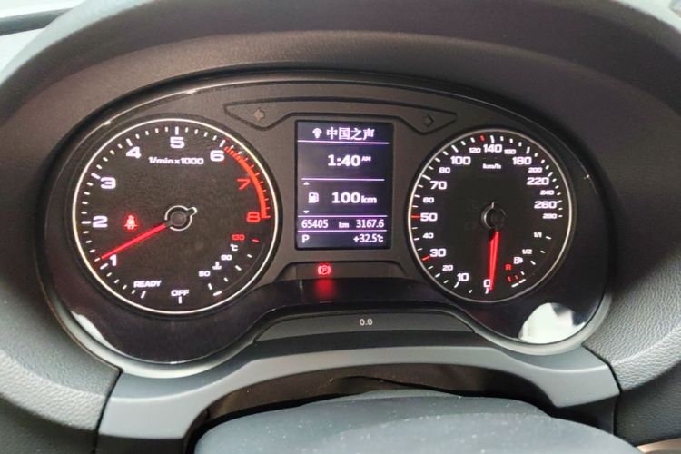 Audi A3 2018 immagine di auto #12