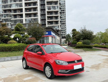 Volkswagen Polo 2016 Volkswagen Polo 2016 car image