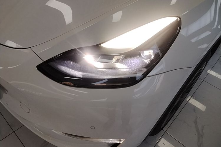 Tesla Model Y 2023 #23 Tesla Model Y 2023 car image #23