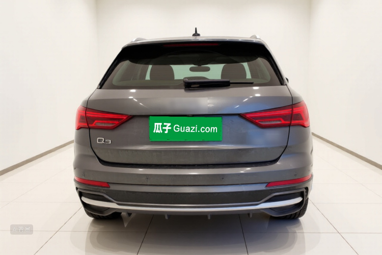Audi Q3 2021 car image #6