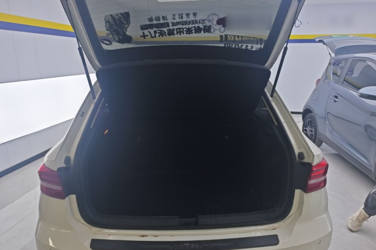 Volkswagen Lavida 2019 #19 Volkswagen Lavida 2019 car image #19