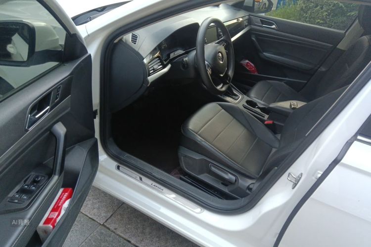 Volkswagen Lavida 2019 car image #18