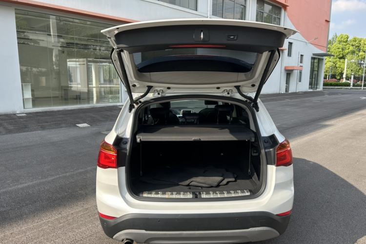BMW X1 2017 immagine di auto #18