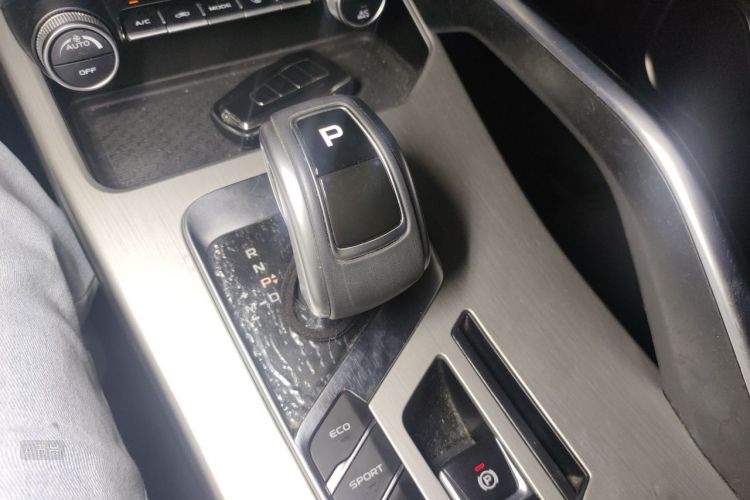 GEELY Coolray 2021 car image #16
