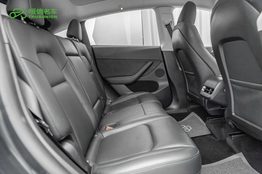 Tesla Model Y 2024 #19 Tesla Model Y 2024 car image #19