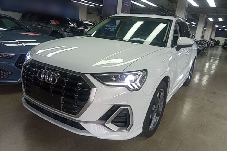 Audi Q3 2021 #2 Audi Q3 2021 car image #2