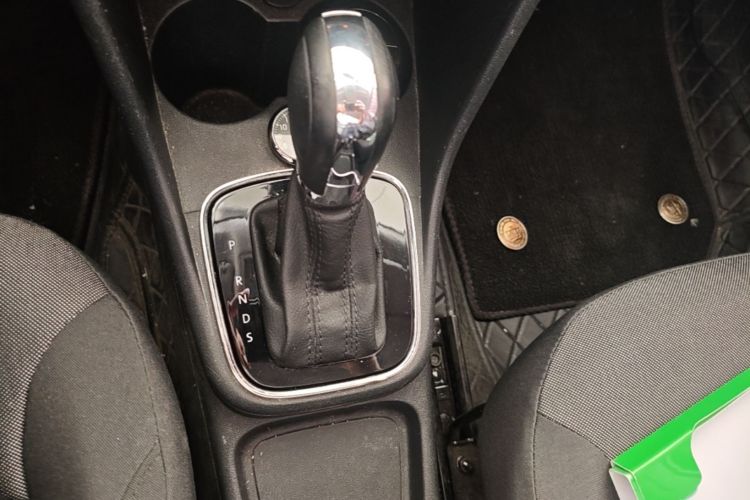 Volkswagen Polo 2019 #14 Volkswagen Polo 2019 car image #14
