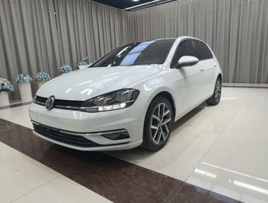 Volkswagen Golf 2020 صورة سيارة 