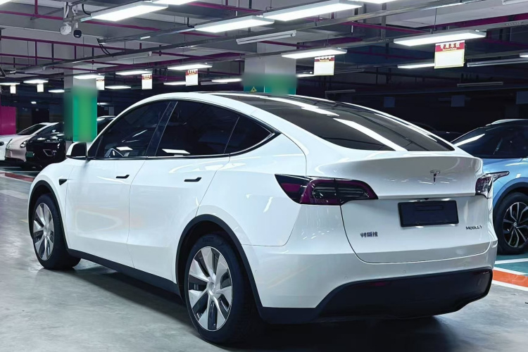 Tesla Model Y 2022 #8 Tesla Model Y 2022 immagine di auto #8