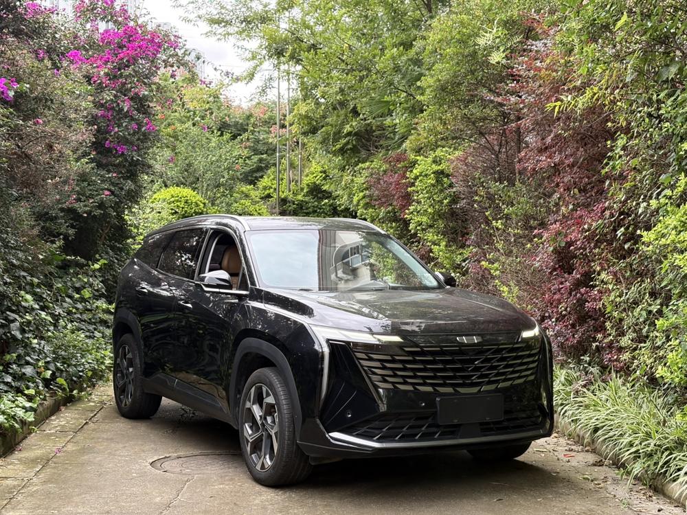 GEELY Boyue L 2023 car image #2