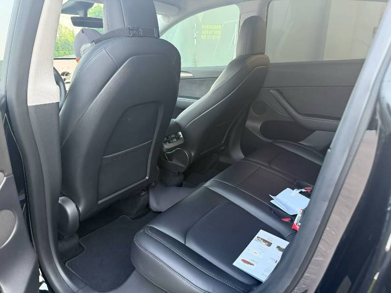 Tesla Model Y 2021 #5 Tesla Model Y 2021 car image #5