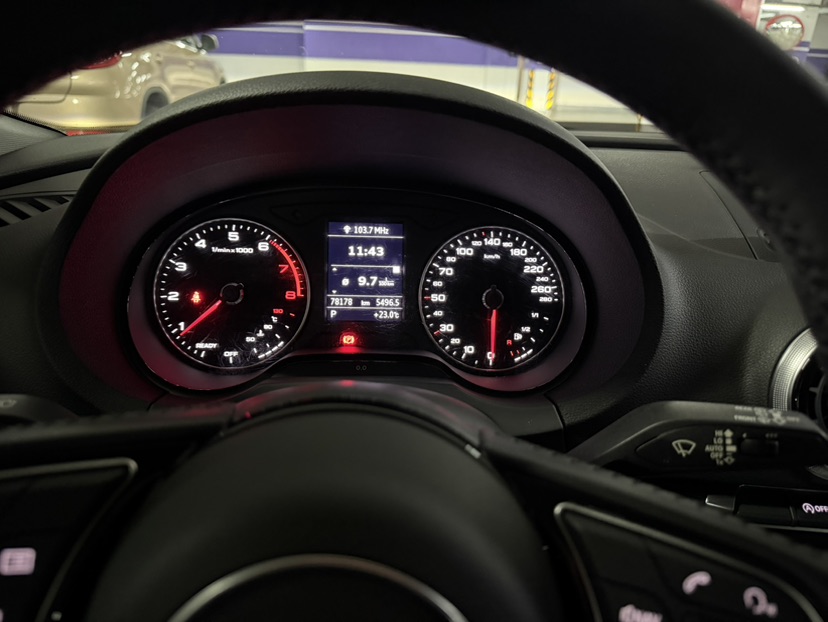 Audi A3 2019 car image #8