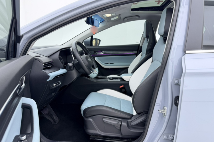 GEELY Emgrand S 2022 car image #19
