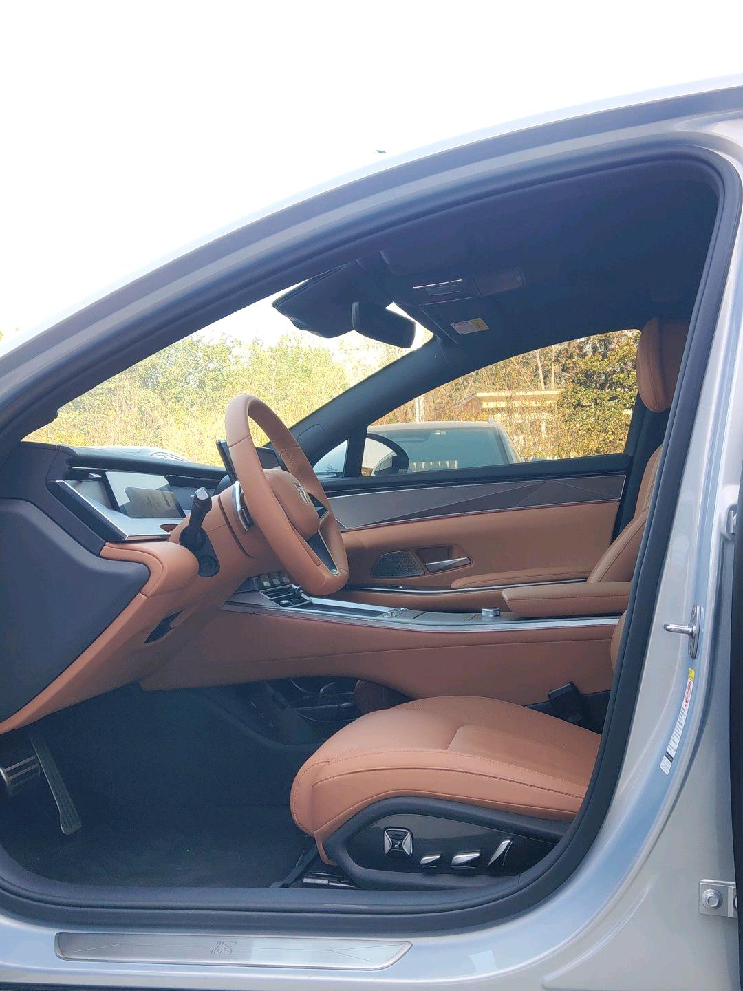 BYD HanL 2025 car image #7