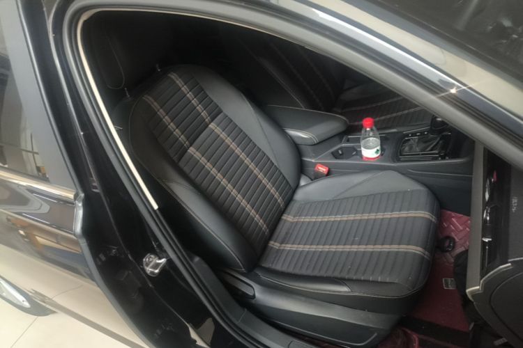 Volkswagen Lavida 2019 #20 Volkswagen Lavida 2019 car image #20