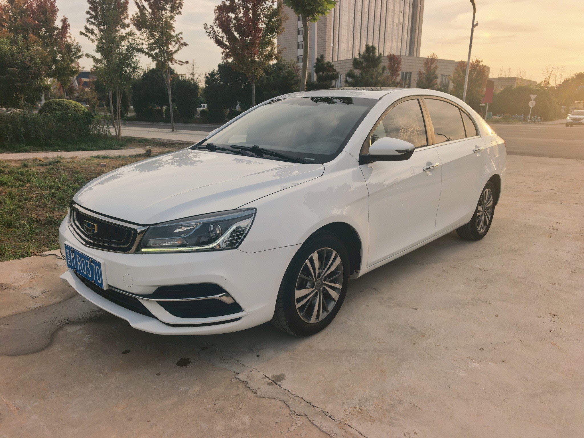 GEELY Emgrand 2018 GEELY Emgrand 2018 car image
