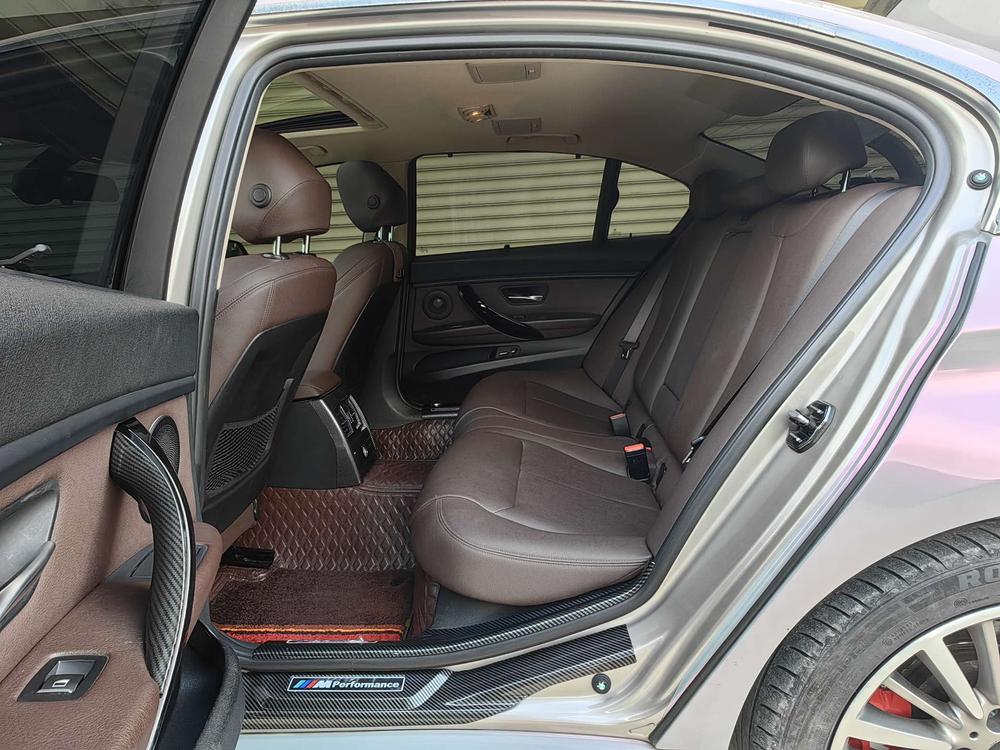 BMW 3 Series 2019 #19 BMW 3 Series 2019 car image #19