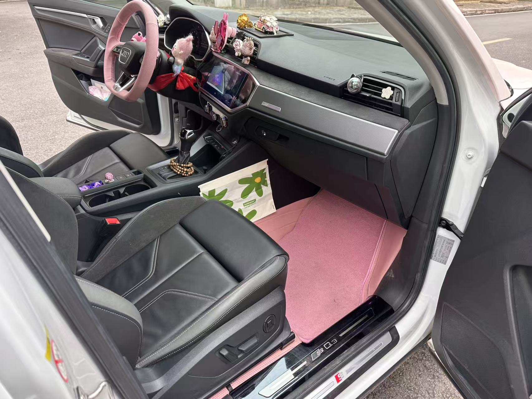 Audi Q3 Sportback 2023 immagine di auto #8